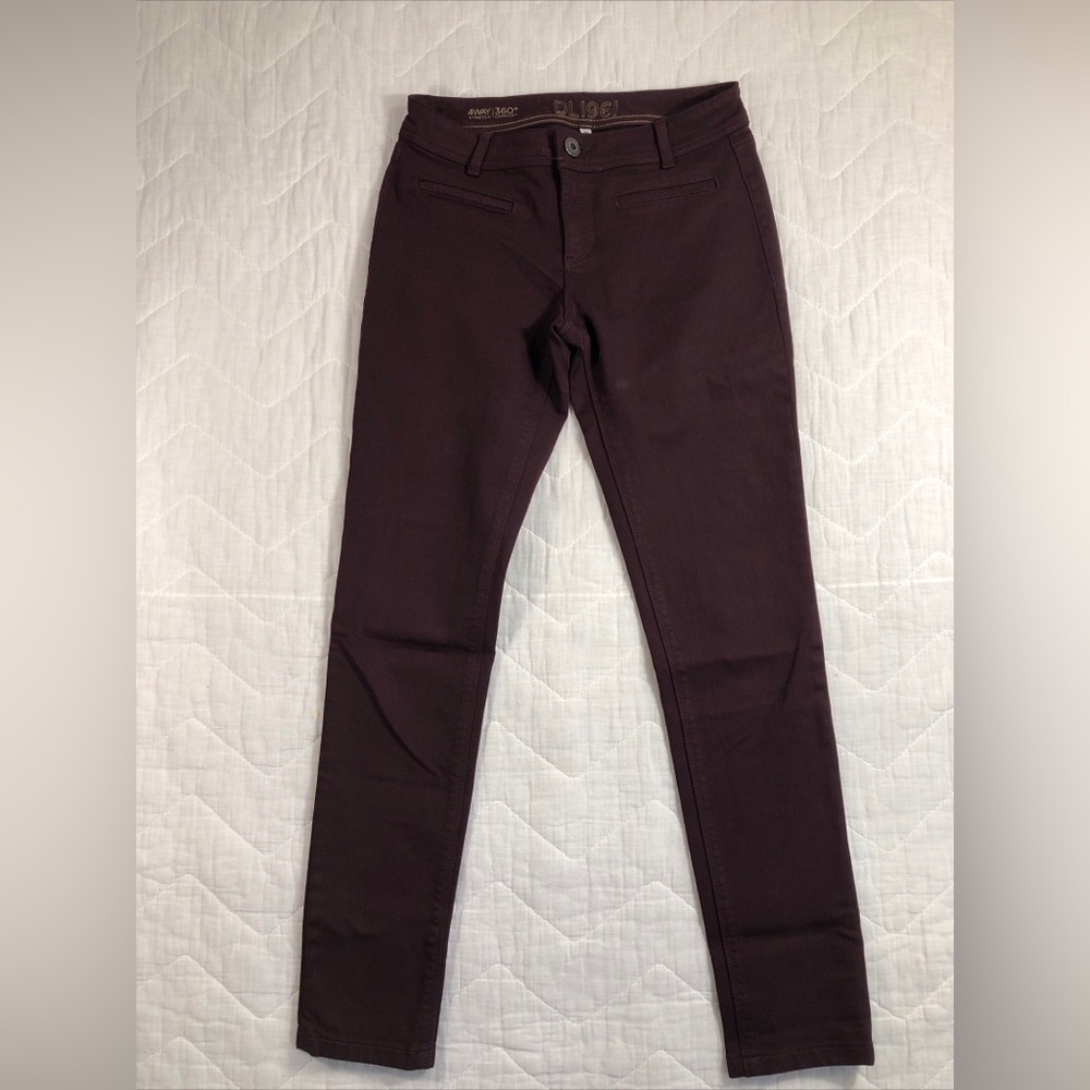 DL1961 Jeans Women’s 26 Denim Burgundy Emma Legging 4 Way Stretch 360°‎ Comfort